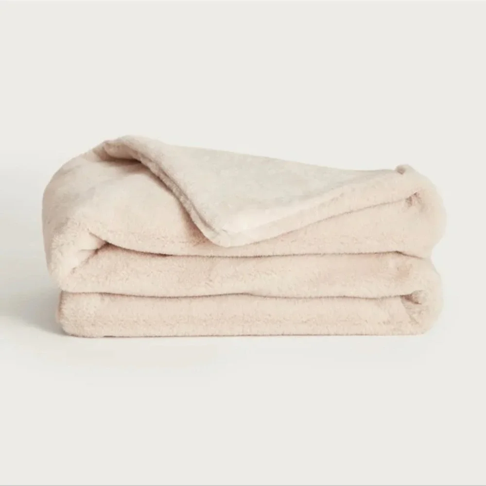UnHide Lil Marsh Blanket Faux Fur Beigebear Beige 50